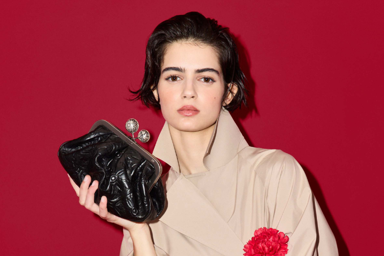 Weekend Max Mara Luncurkan Pasticcino Bag World Tour Spanish Heritage 