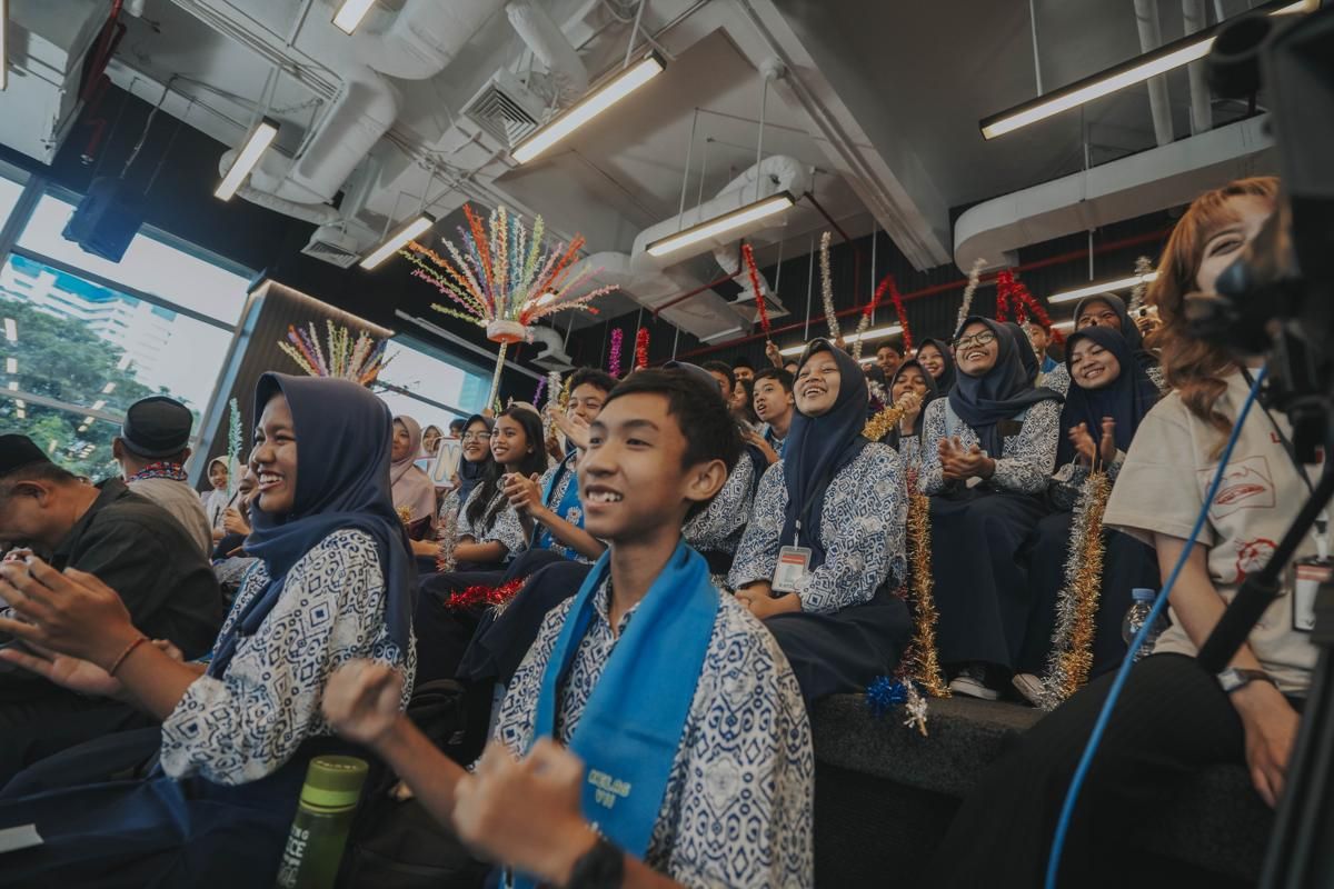 Ketika Sekolah dan Menjadi Nelayan Saling Tumpang Tindih di SMP 244