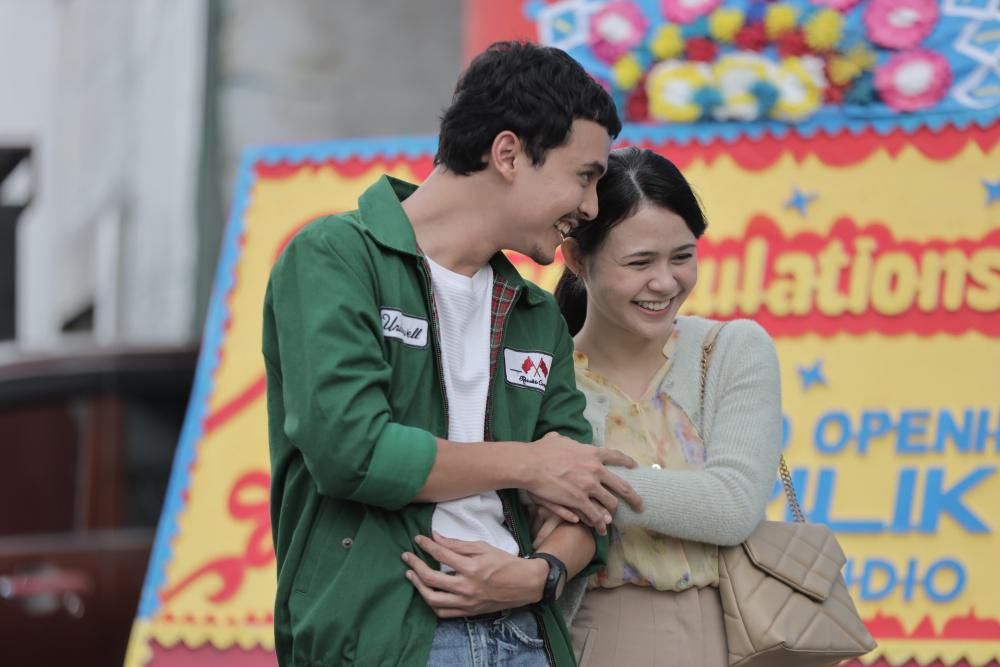 5 Pelajaran Hidup dari Film 'Jodoh 3 Bujang', Soal Cinta & Tradisi