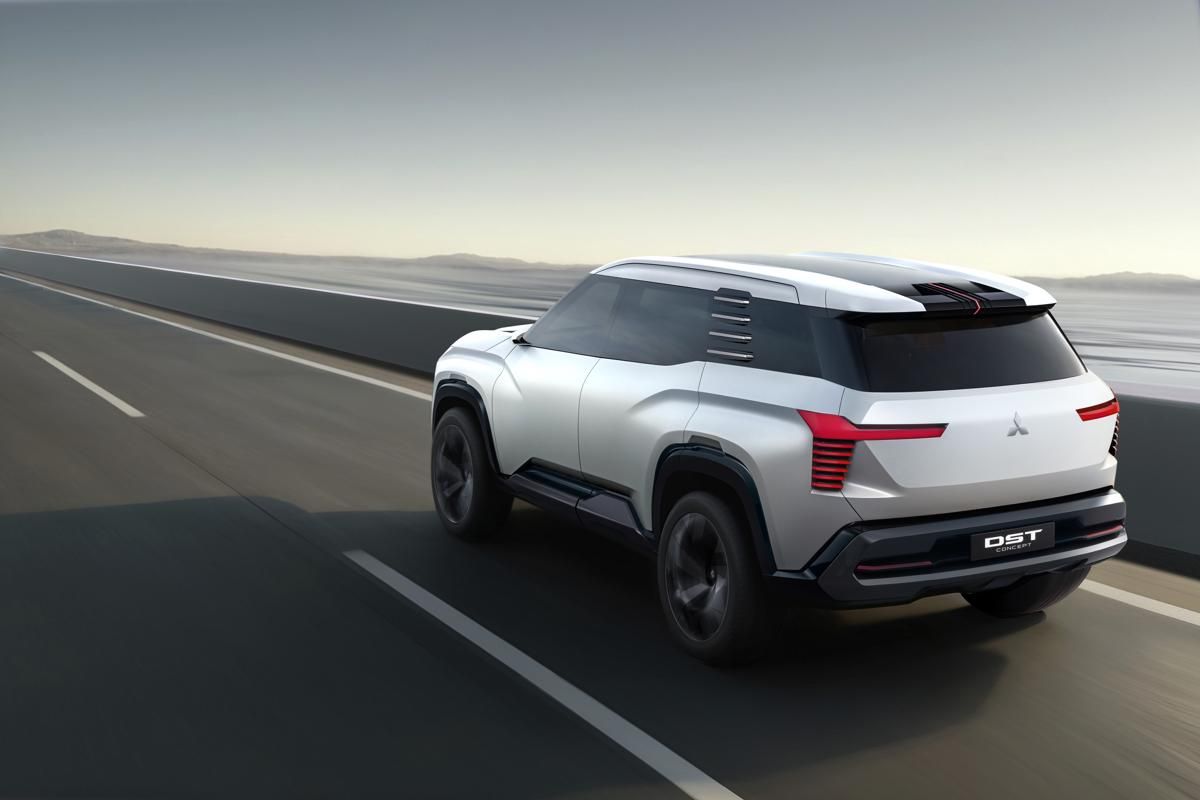 Teaser Mobil Baru Mitsubishi Makin Banyak Tersebar, Segera Meluncur?