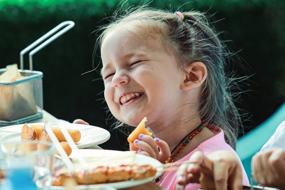 5 Pertimbangan Saat Memilih Camilan untuk Anak, Yuk Perhatikan!