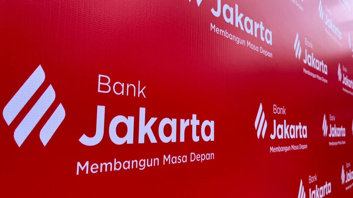 OJK Ingatkan Bank Jakarta Naik Kelas, IPO Bisa Jadi Solusi