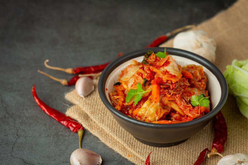 Mitos dan Fakta Makan Pedas saat Hamil, Ibu Hamil Wajib Tahu!