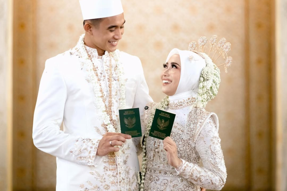 5 Potret Rizky Ridho dan Sendy Aulia Resmi Menikah, Tampil Simpel dan Elegan!