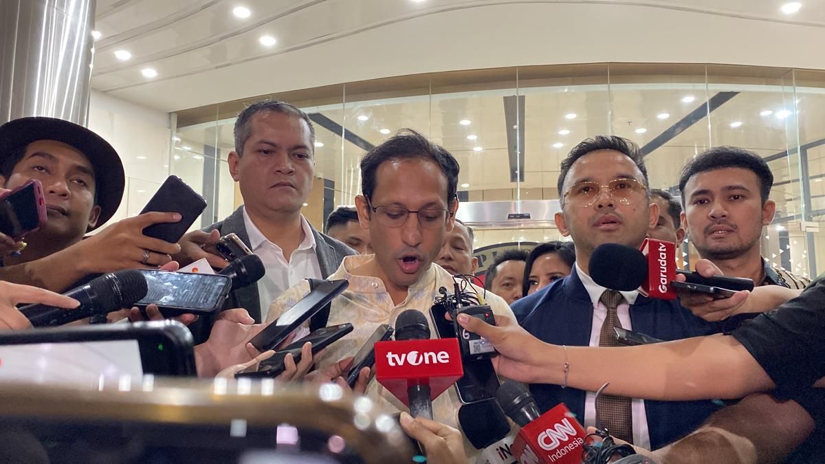 Diperiksa 12 Jam, Nadiem Makarim Sampaikan Pesan Sambil Baca Teks