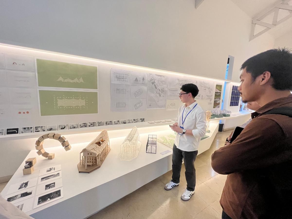 Instalasi Gossip di Pameran Arsitektur UPH, Gambarkan Sisi Unik Toraja