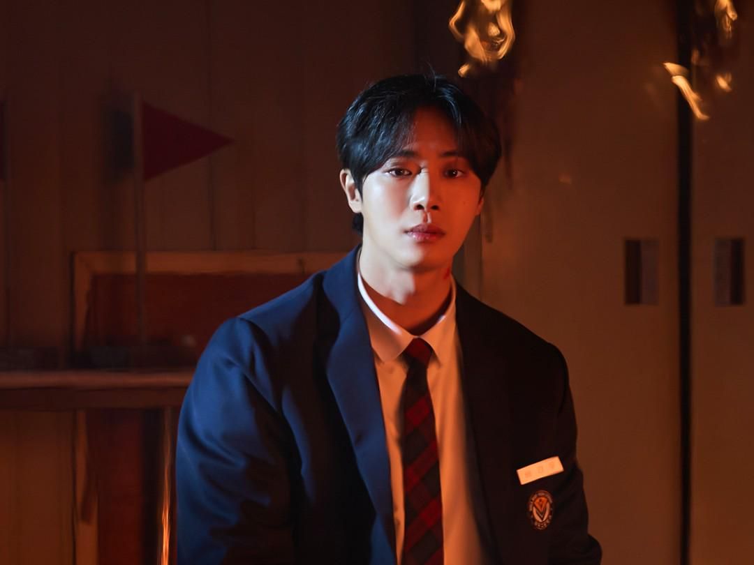 7 Kemalangan Bae Gyeon Woo di Drama Head Over Heels