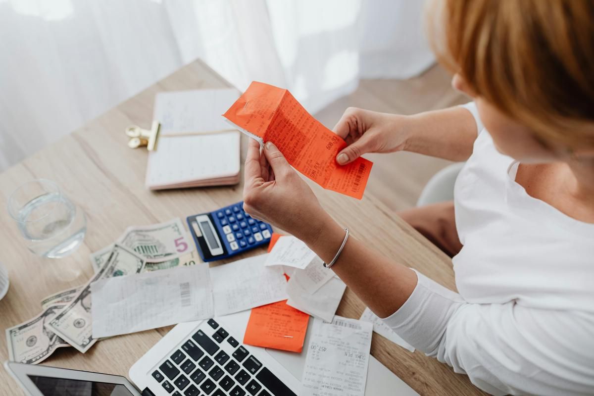 4 Tips Mengatasi Keuangan yang Cepat Habis, Perbaiki dari Sumbernya!