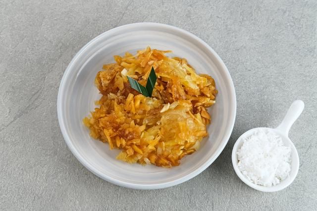8 Makanan Manis dari Singkong Parut, Rasanya Makin Istimewa