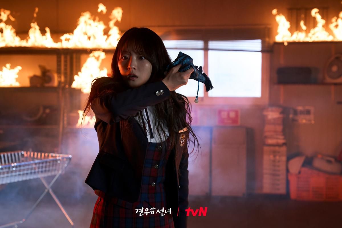 8 Misteri yang Muncul di Awal Penayangan Drakor Head Over Heels