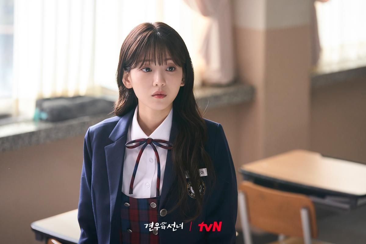 7 Insight Dukun Muda Seong A terhadap Kuliah di Drakor Head Over Heels