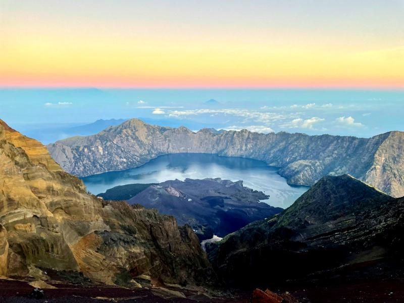 Jalur Pendakian Gunung Rinjani via Sembalun, Cocok untuk Pemula?