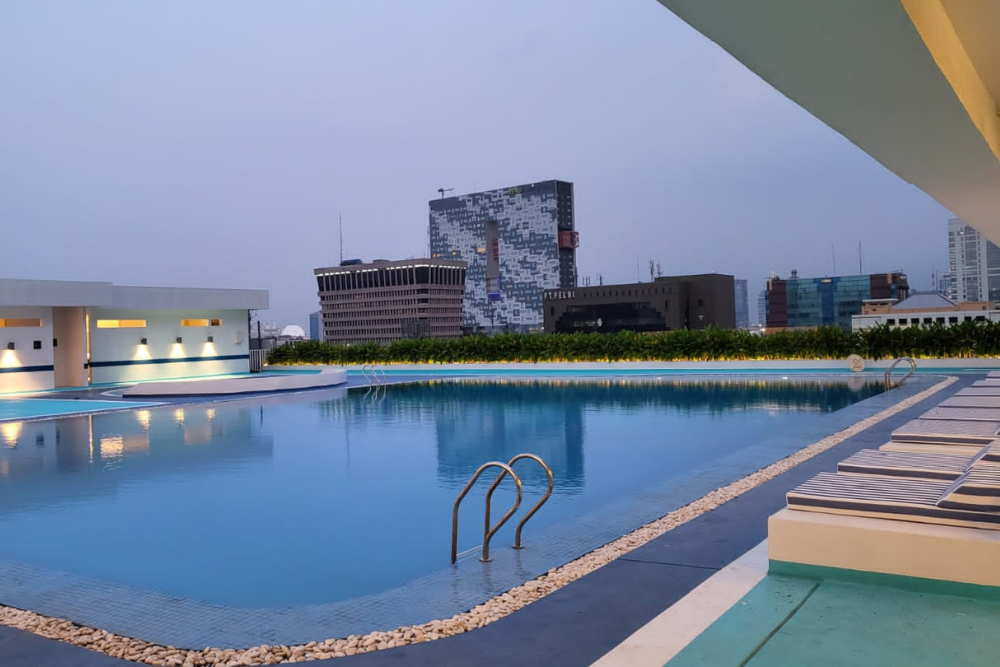 5 Kolam Renang Umum di Jakarta Pusat dengan Fasilitas yang Nyaman