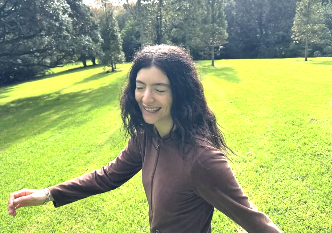 ⁠Lirik dan Makna Lagu Man of the Year - Lorde yang Jadi Tren Viral