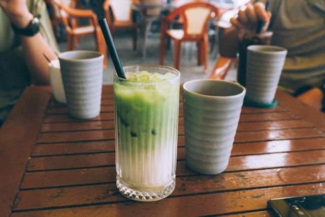 Resep Dirty Matcha Latte Seenak Buatan Kafe
