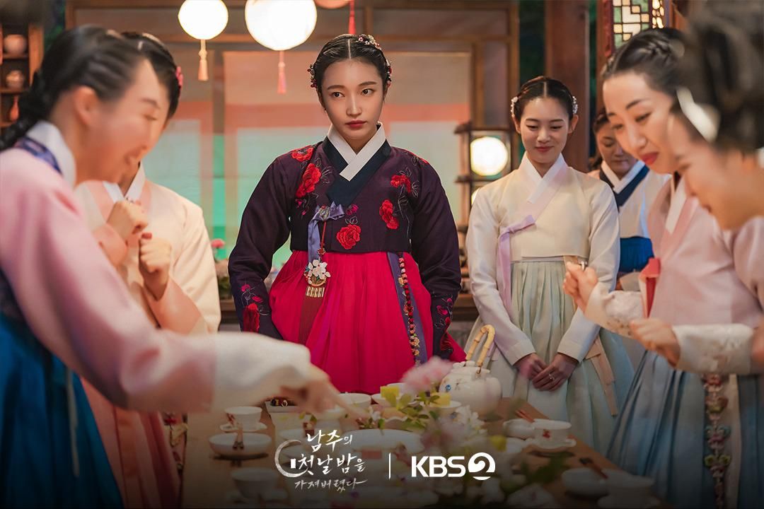 7 Trik Hwa Seon Demi Nikahi Yi Beon di The First Night with The Duke