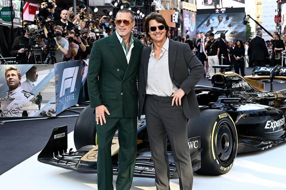 7 Potret Tom Cruise dan Brad Pitt Reuni di Red Carpet
