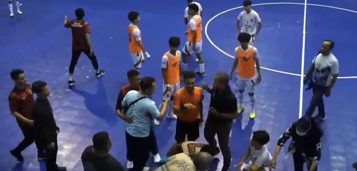 Final Futsal Porprov XI Jatim Antara Malang Vs Surabaya Ricuh