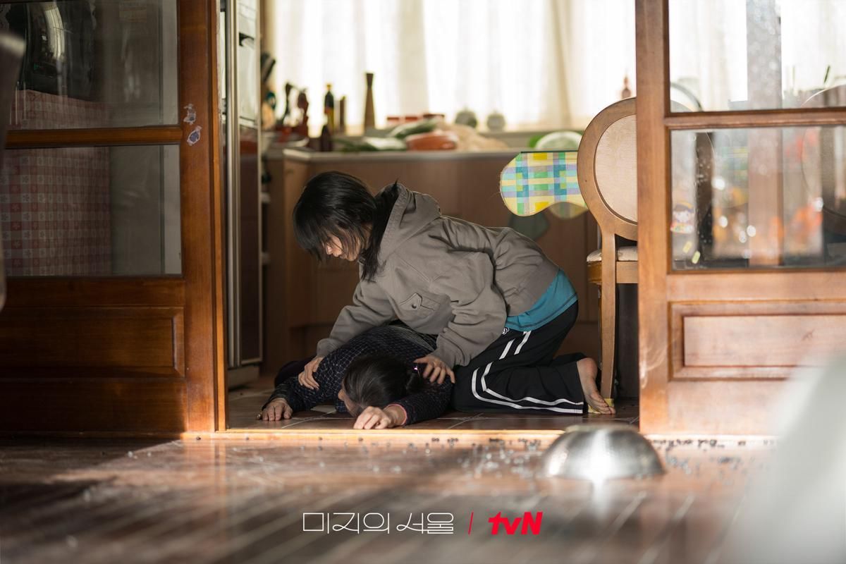 5 Trauma Menyedihkan di Our Unwritten Seoul, Bikin Nangis!