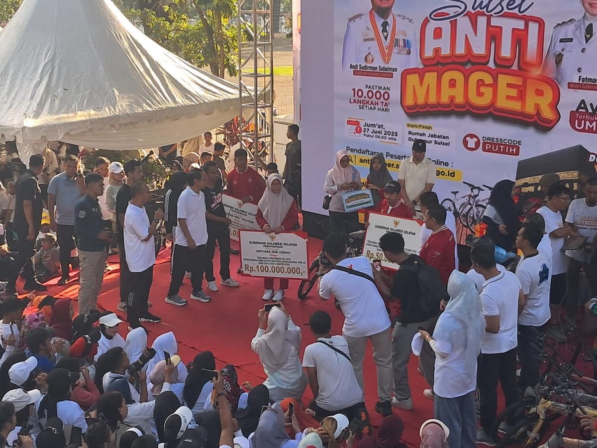 Pemprov Sulsel Serahkan Bonus Atlet PON XXI, Nilai Turun dari PON XX