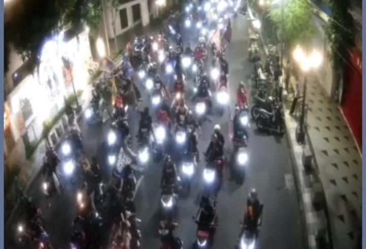 Meski Ada Penyekatan, Pesilat di Surabaya Tetap Gelar Konvoi