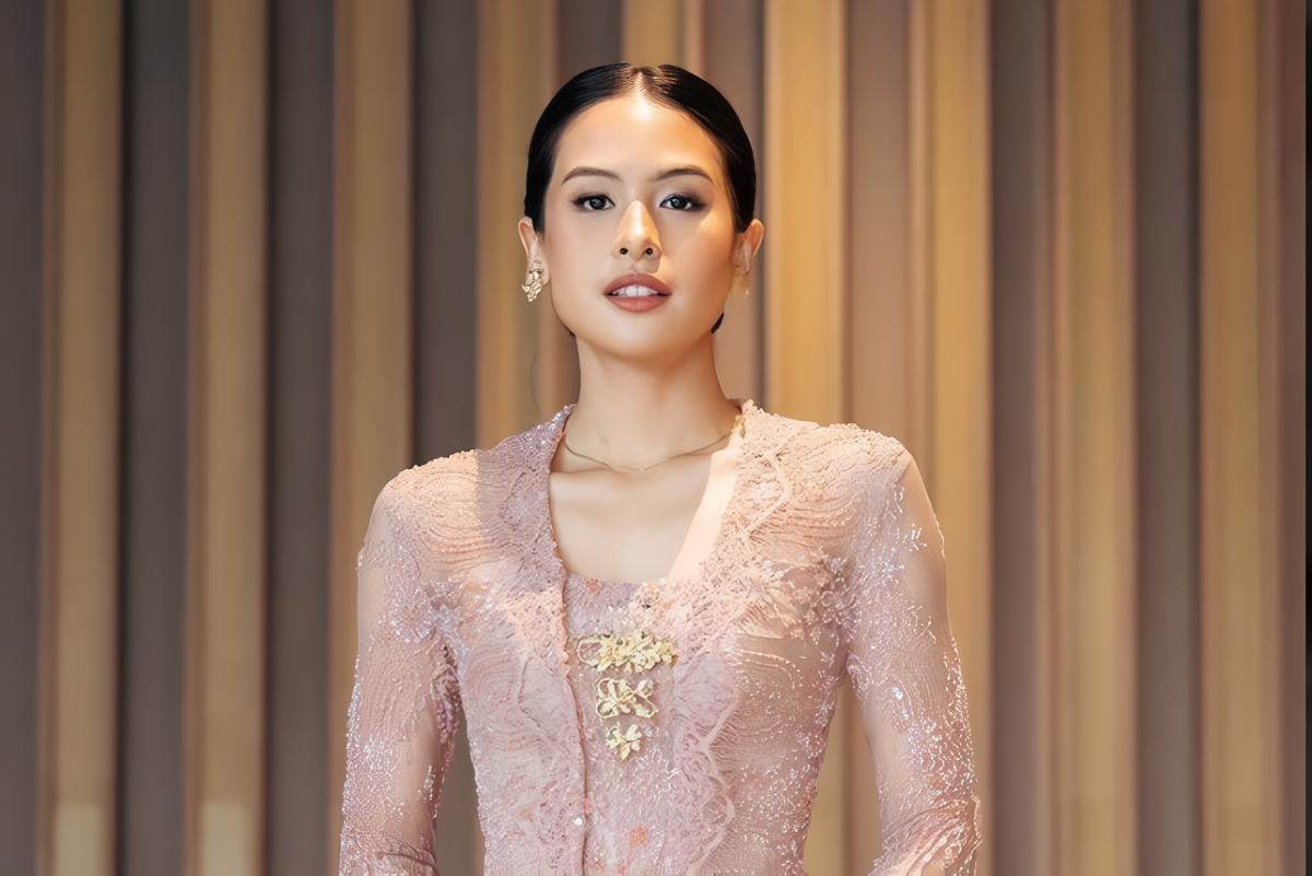7 Model Kebaya Warna Pink Soft Modern, Elegan dan Modis