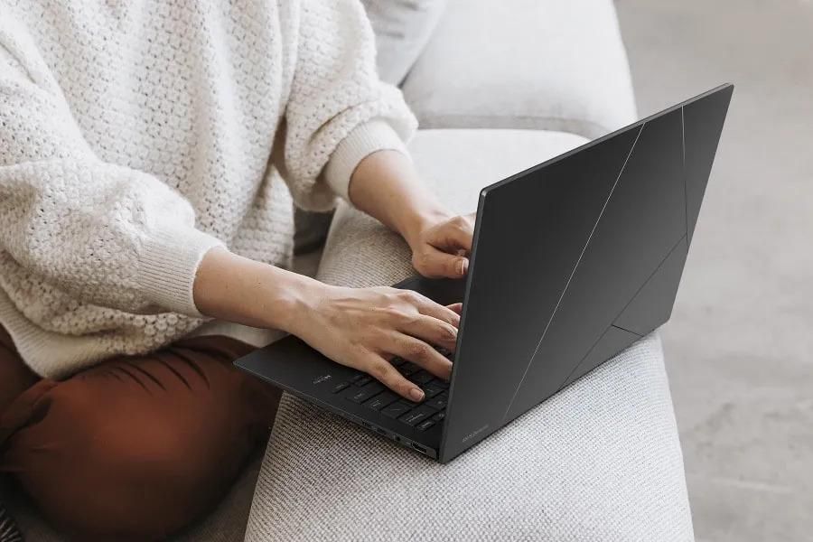 4 Alasan ASUS Zenbook OLED UM3406KA Jadi Laptop Ideal Profesional Muda