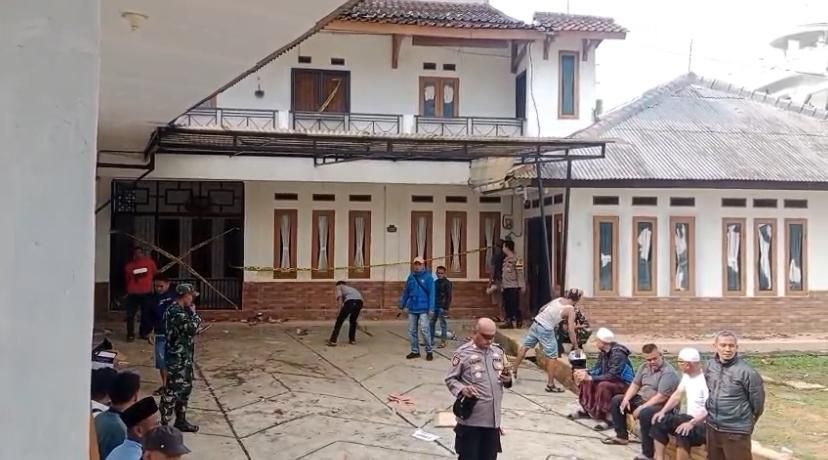 Warga Protes, Rumah Singgah yang Diduga jadi Tempat Ibadah Dirusak 