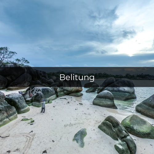 Potret Pantai Tanjing Tinggi di Belitung, Kepulauan Bangka Belitung (unsplash.com/damarpilau)