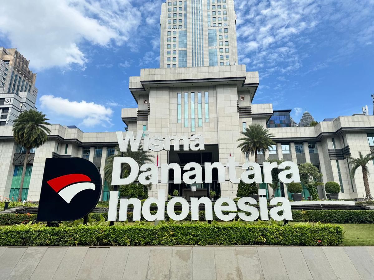 Prabowo, AHY hingga Sri Mulyani Hadiri Town Hall Danantara