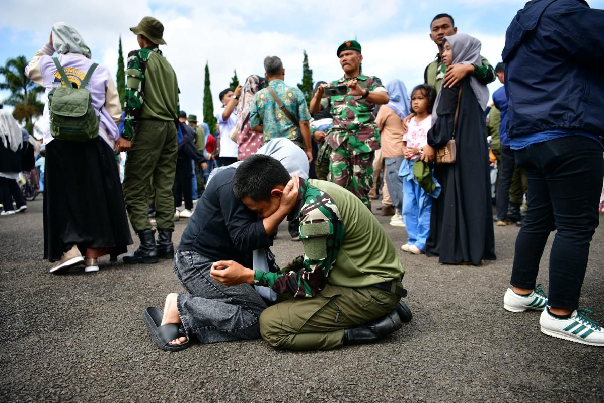 Diwarnai Tangis Haru, Pendidikan Barak Militer Gelombang II Ditutup