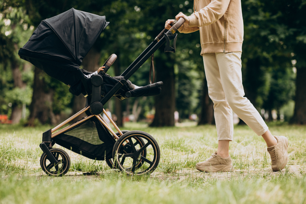 8 Rekomendasi Stroller Cabin Friendly yang Praktis untuk Liburan