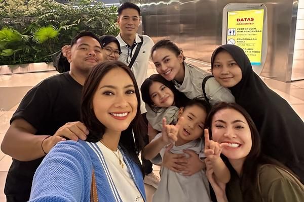 7 Potret Rini Yulianti Perpisahan Pindah dari Jakarta ke Sydney