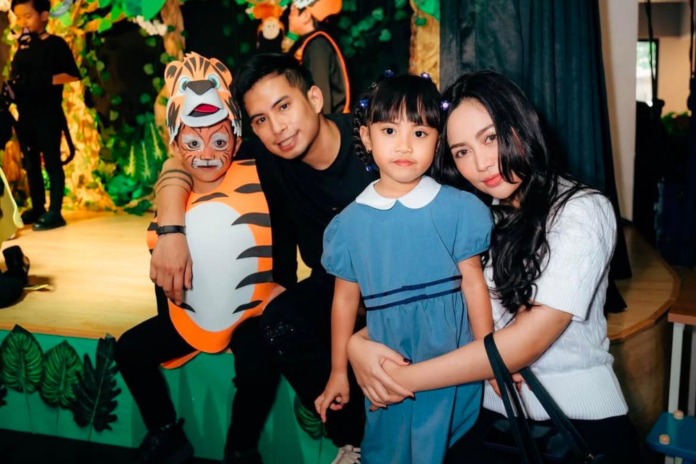 Rachel Vennya dan Okin Ungkap Alasan Bawa Pasangan Baru ke Acara Anak