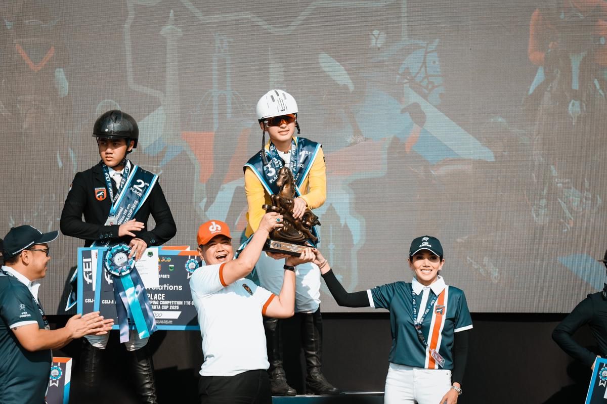 Latihan 8 Kuda Dinov Berbuah Juara International Jumping Competition