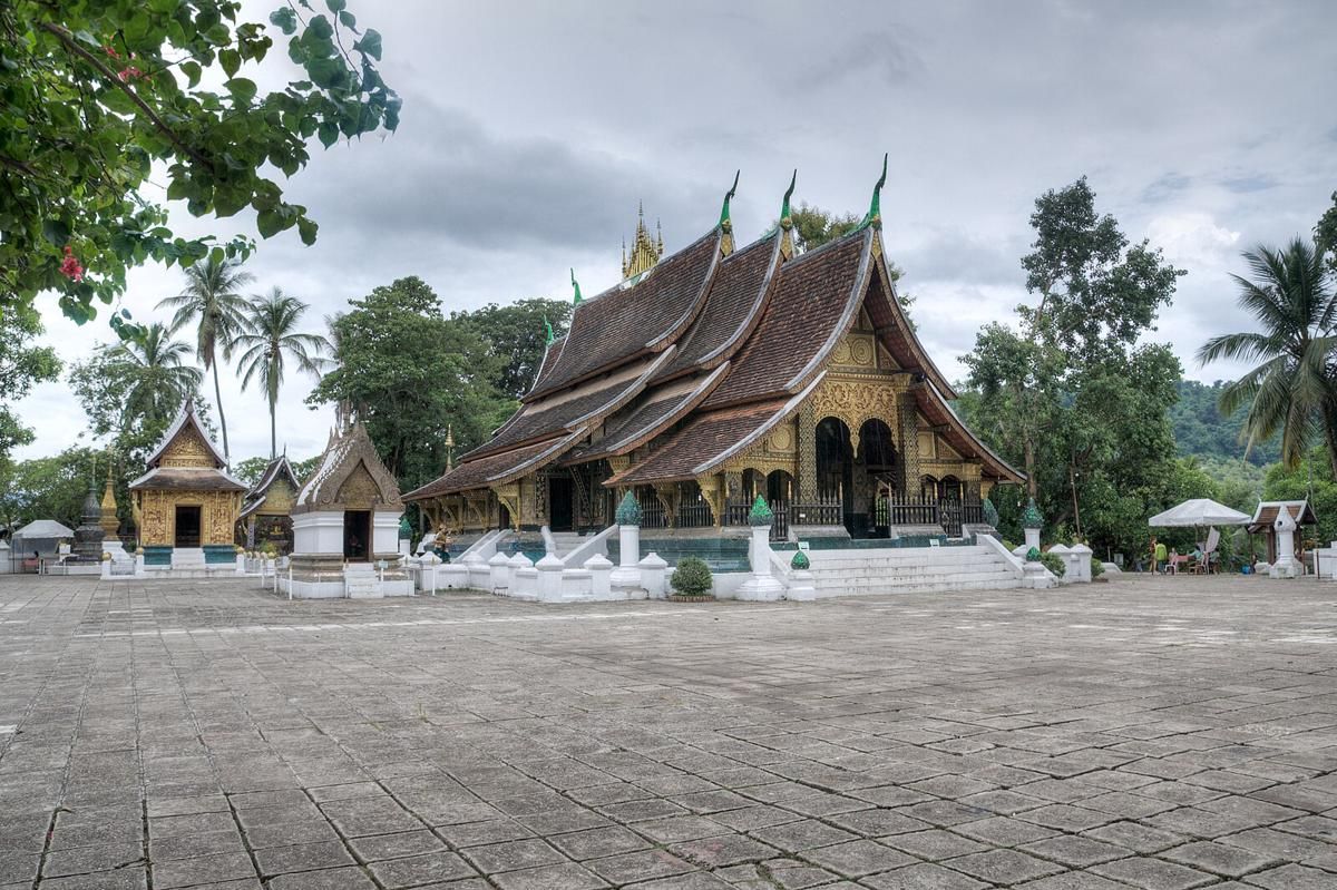 Wat Xieng Thong, Laos: Lokasi, Rute, Jam Buka, HTM, dan Tips Wisata