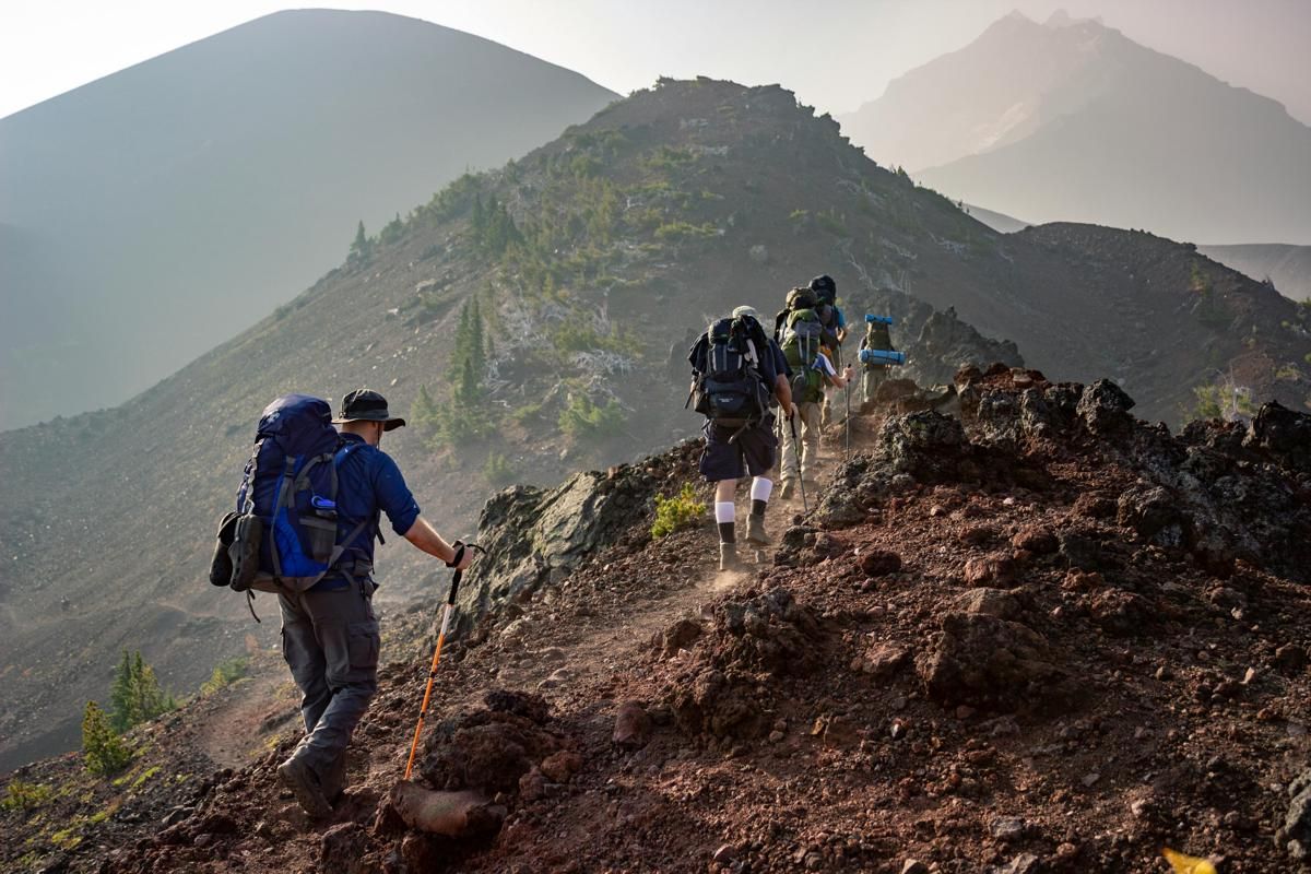 5 Tips Sehat Buat Pendaki Pemula Biar Gak Tumbang di Jalur Gunung
