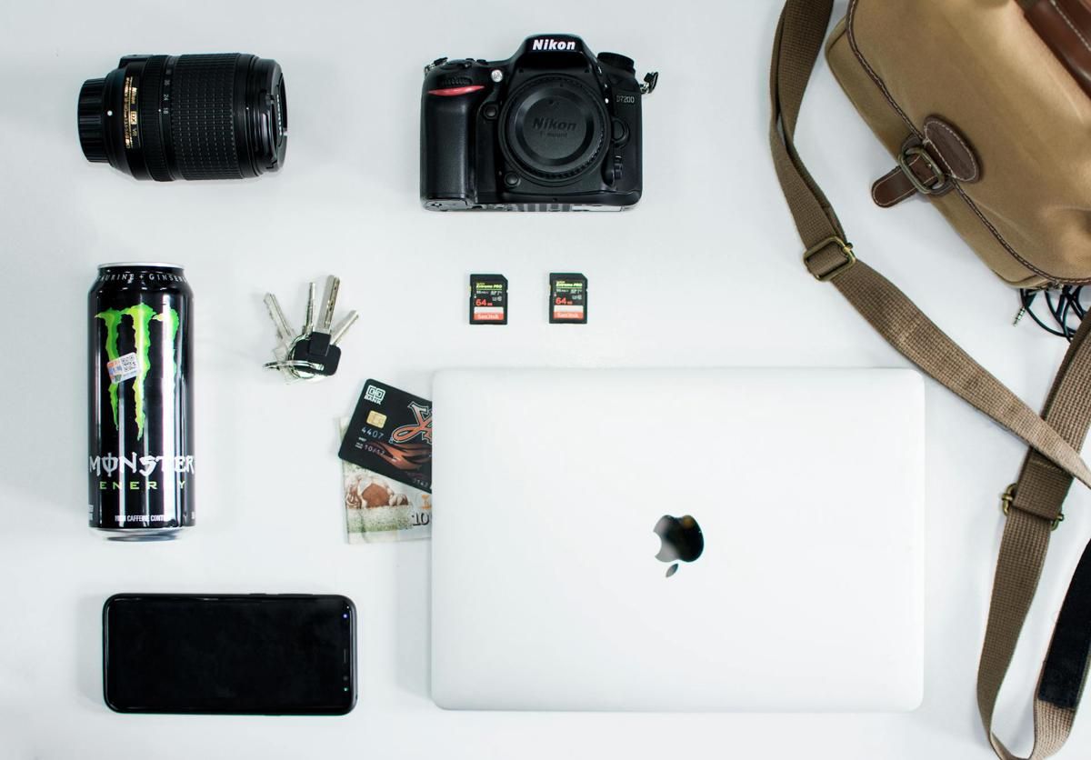 Tips Bawa MacBook saat Traveling, biar Aman dan Gak Ribet