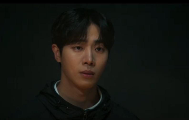 7 Teori Kutukan Gyeon Woo di Head Over Heels, Makin Misterius!