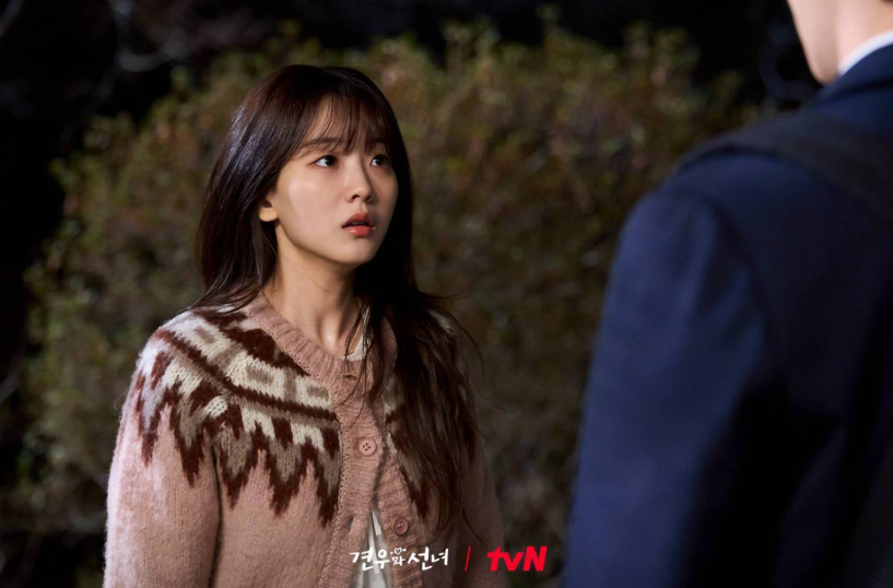 7 Cara Seong A Selamatkan Gyeon Woo dari Putus Asa di Head Over Heels