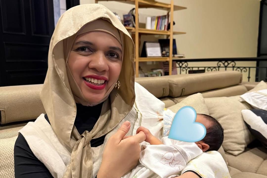 Momen Geni Faruk Mengasuh Baby Arash, Anak Aaliyah dan Thariq