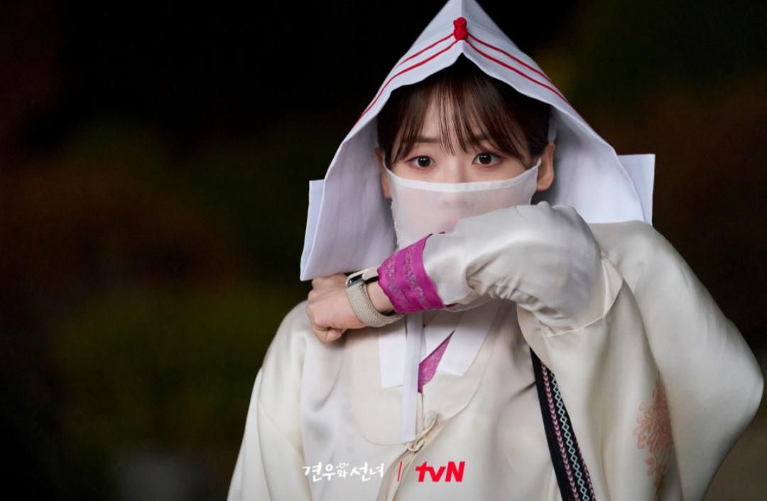 4 Genre yang Diusung Drakor Head Over Heels, Horor hingga Komedi