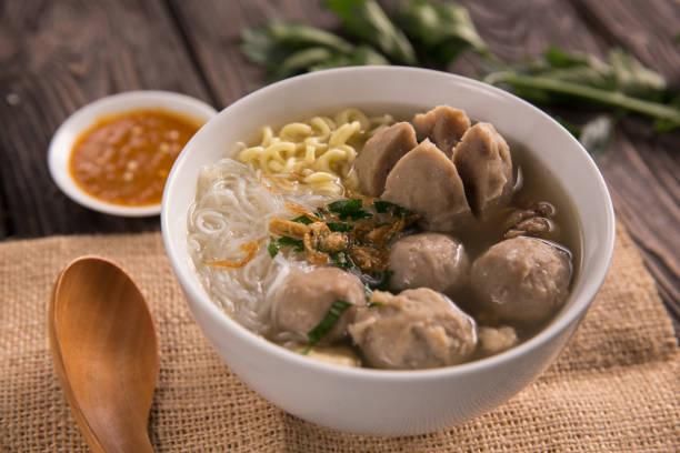 9 Rekomendasi Bakso Enak di Semarang, Bikin Nagih