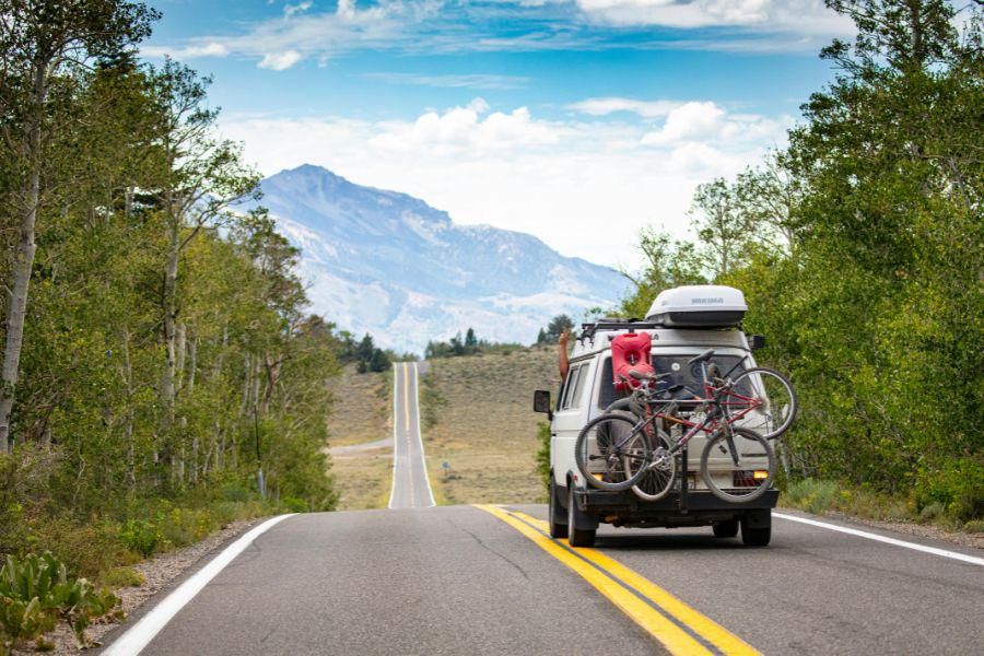 [QUIZ] Dari Barang Traveling Favoritmu, Destinasi Road Trip Ini Cocok untukmu