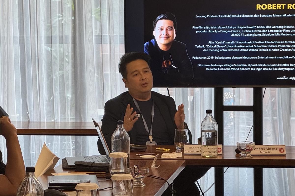 Robert Ronny soal Sulitnya Serial Dibuat di Indonesia