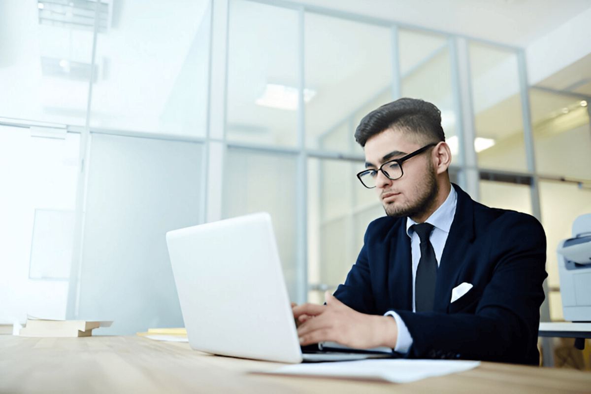 7 Tips Mengelola Harapan Realistis Saat Mulai Bekerja di Tempat Baru