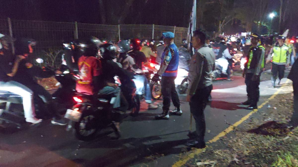 Simpatisan Perguruan Silat Sempat Blokir Jalan Malang-Blitar