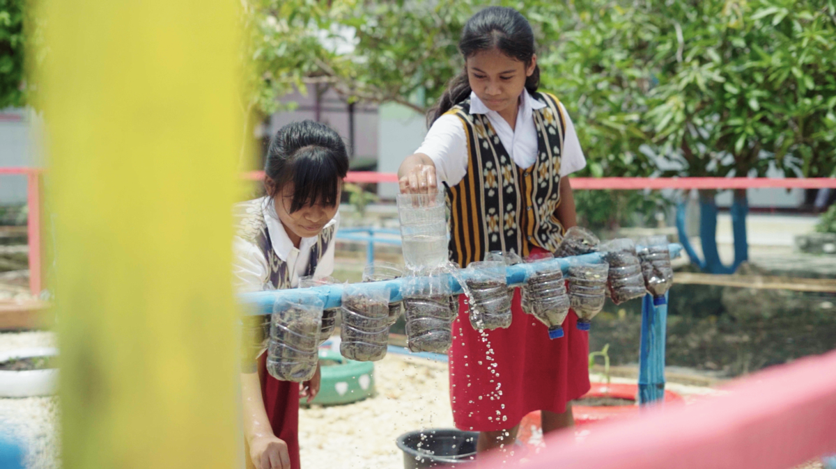 Ubah Sampah Jadi Alat Belajar, Sekolah di Rote Ndao Menangkan 40 Ribu Dolar AS