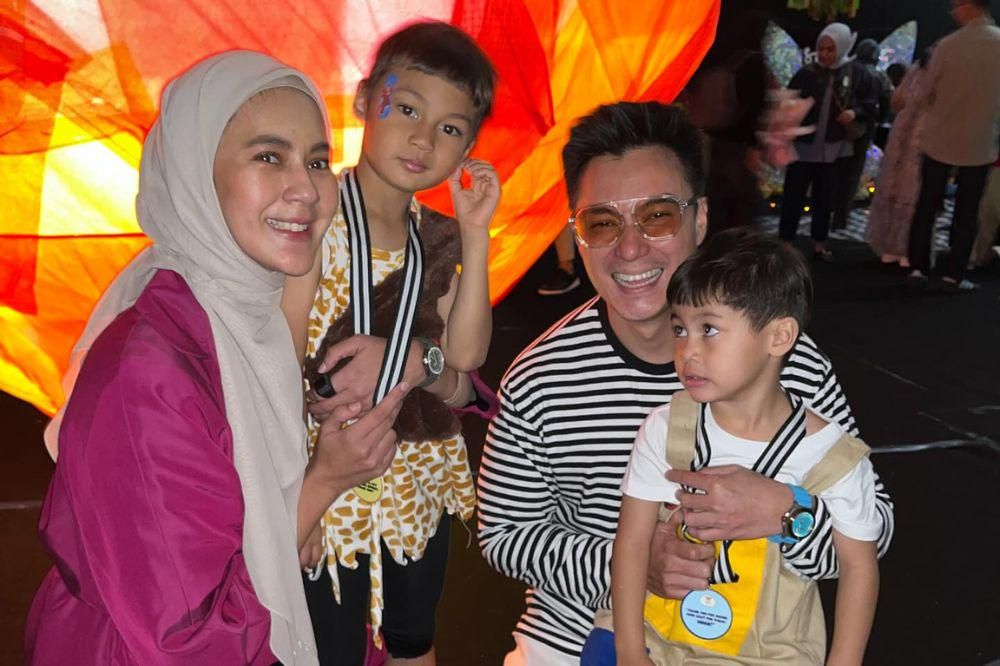 Momen Paula Verhoeven dan Baim Wong Kompak di Hari Kelulusan Anak