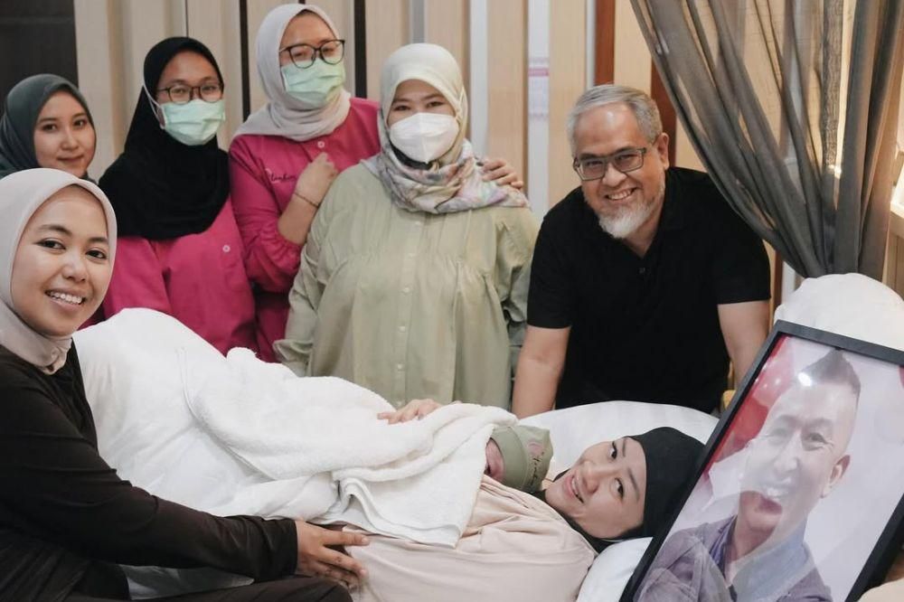 Proses Fanny Kondoh Melahirkan Normal dengan Hypnobirthing, Haru!